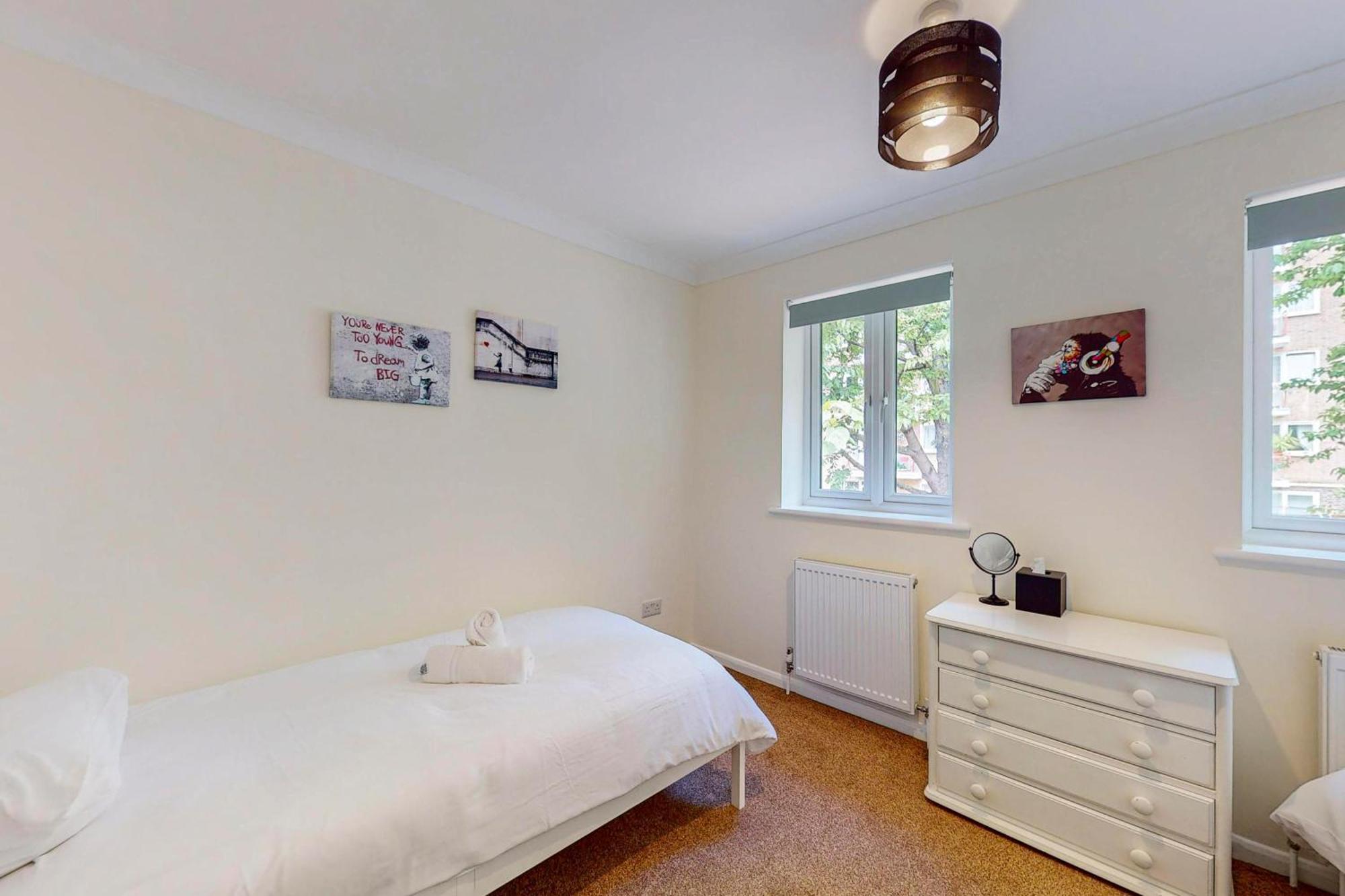 Apartment 2 Bed With Garden & Free Parking Near The Thames *